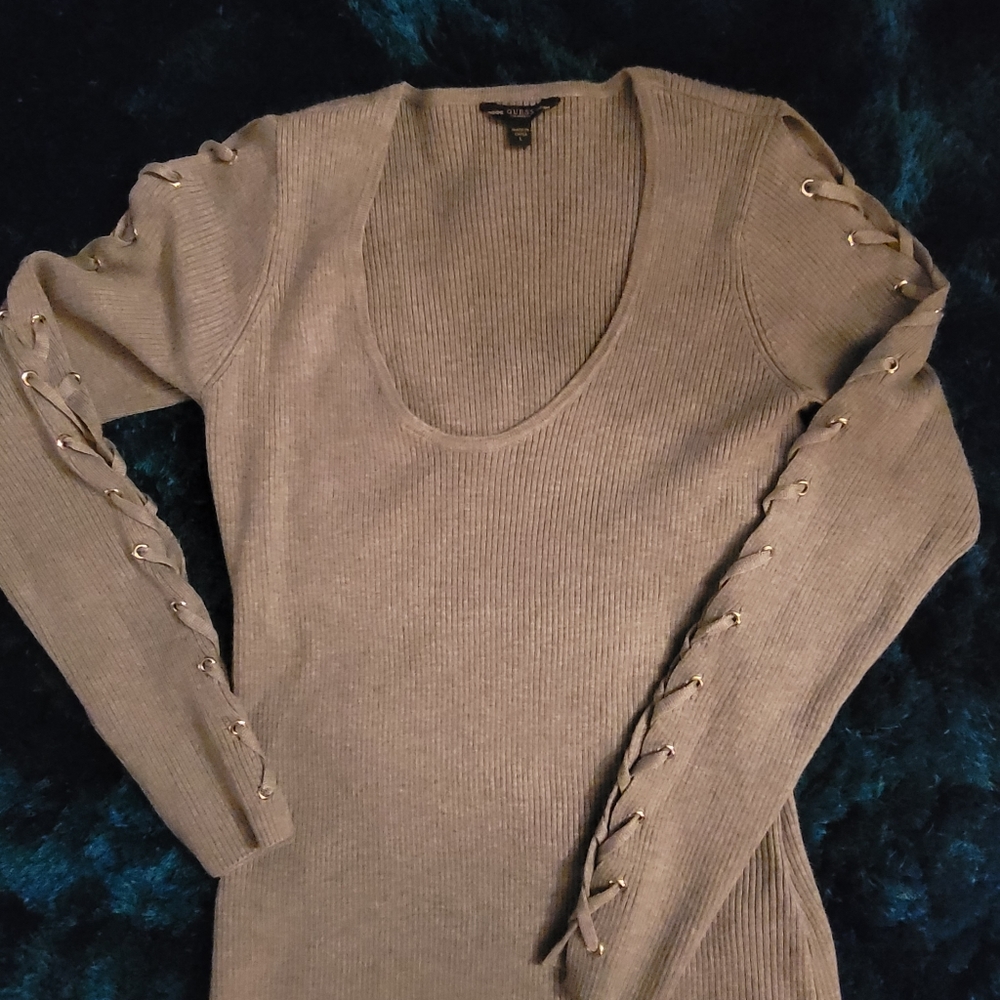 GUESS - NWOT - Womens Gray Long sleeve Sweater Top Size Large